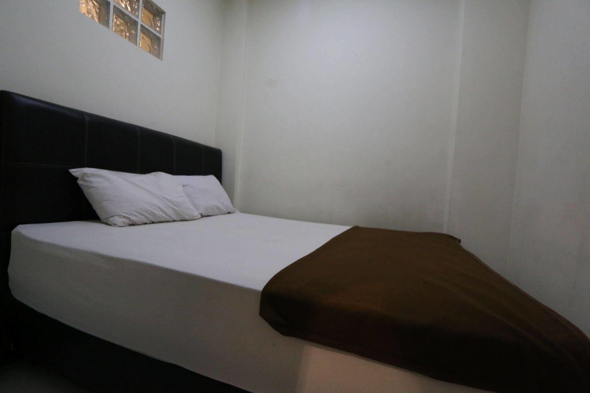 Bantal Guling Alun Alun Bandung Hotel Exterior photo